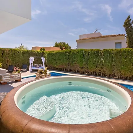 Hébergement de vacances Casa Kristel *